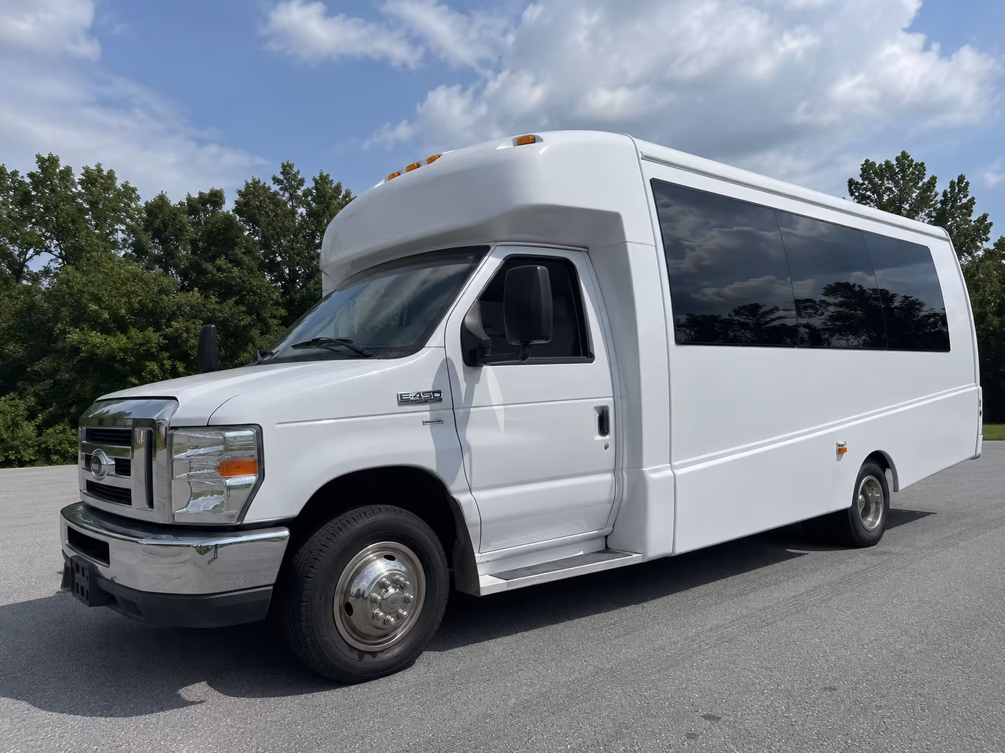 airport transfer bus rentals for wedding guests flying into the area