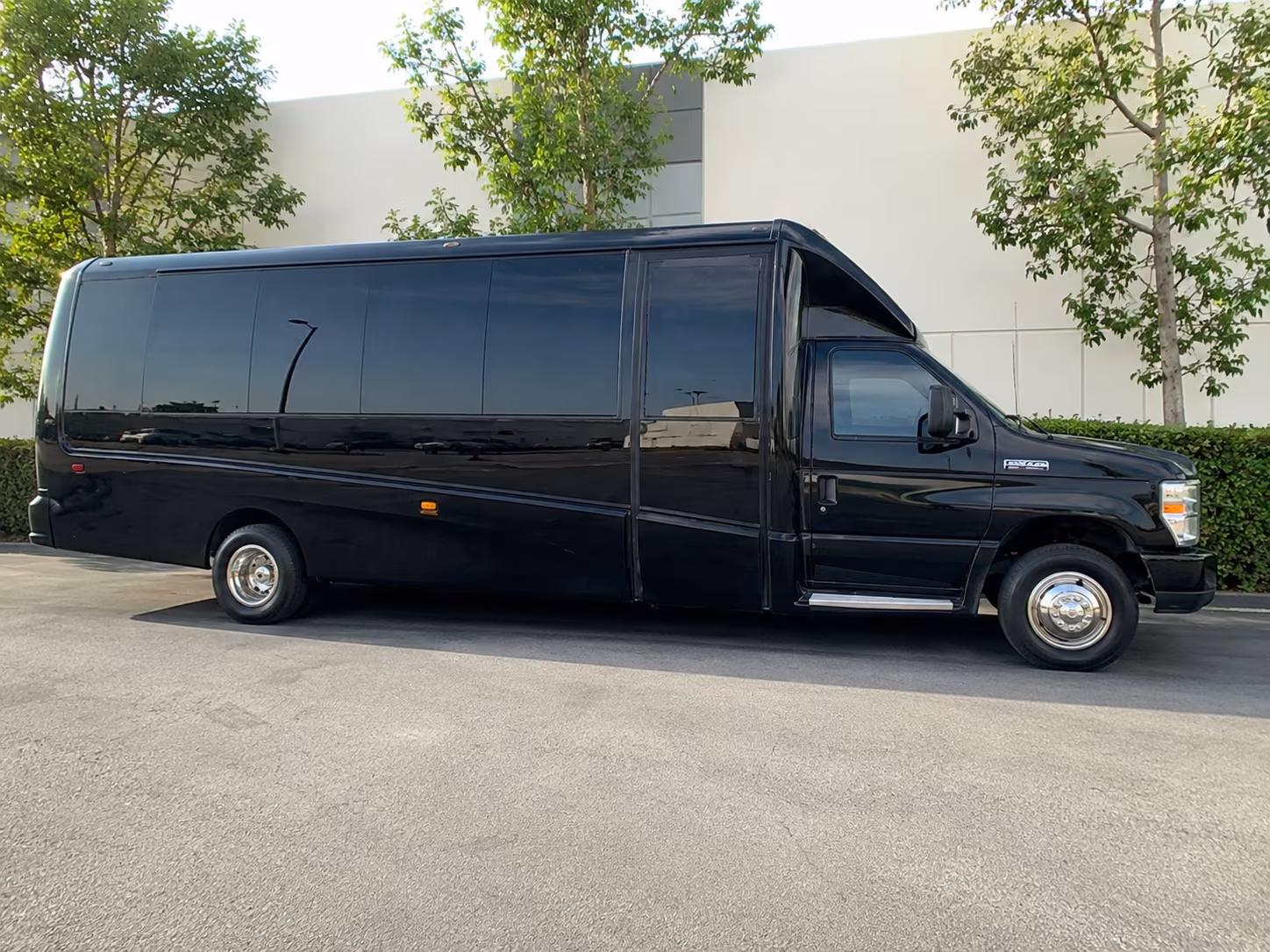 minibus rentals for smaller bachelor and bachelorette groups in new bedford