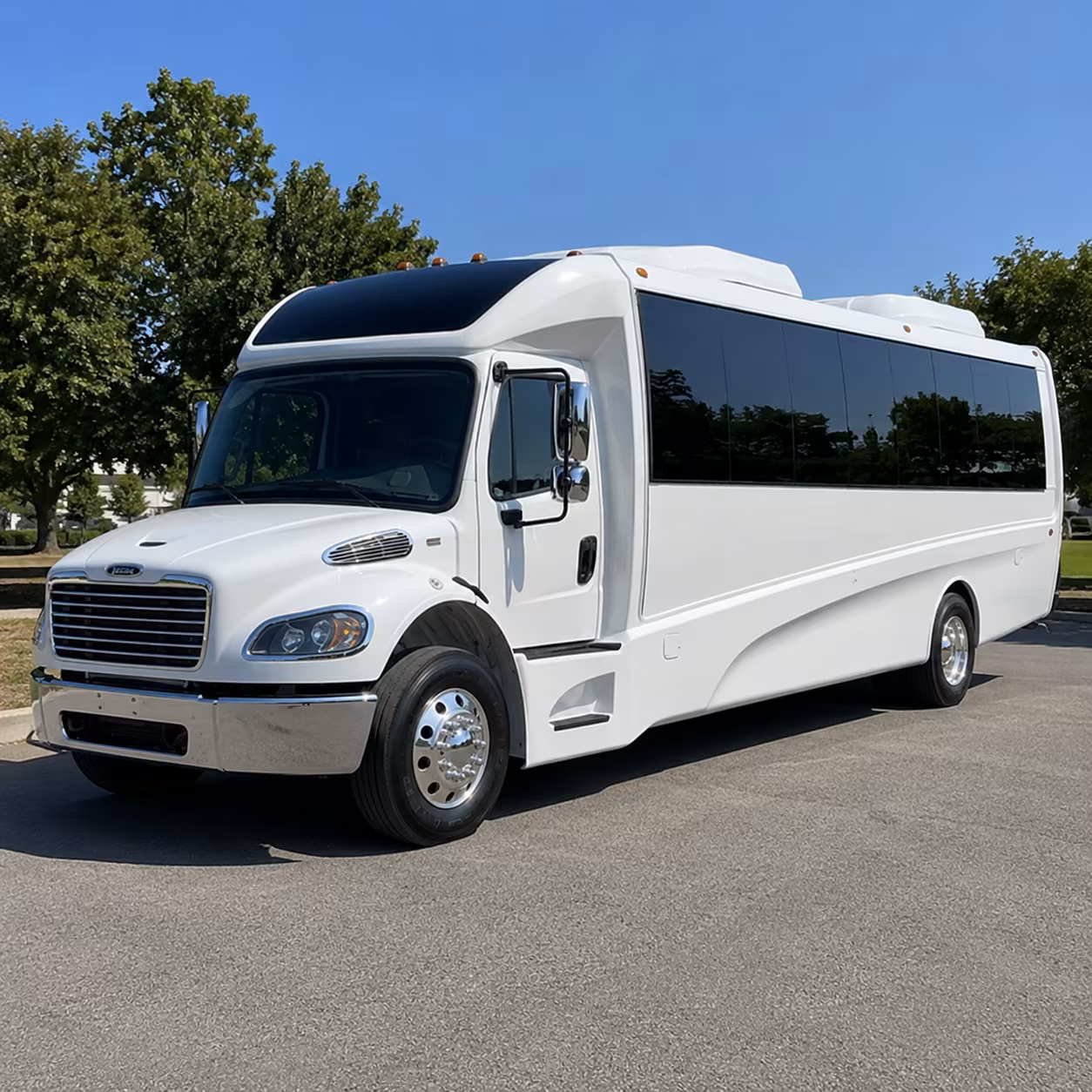 new bedford 30 passenger minibus