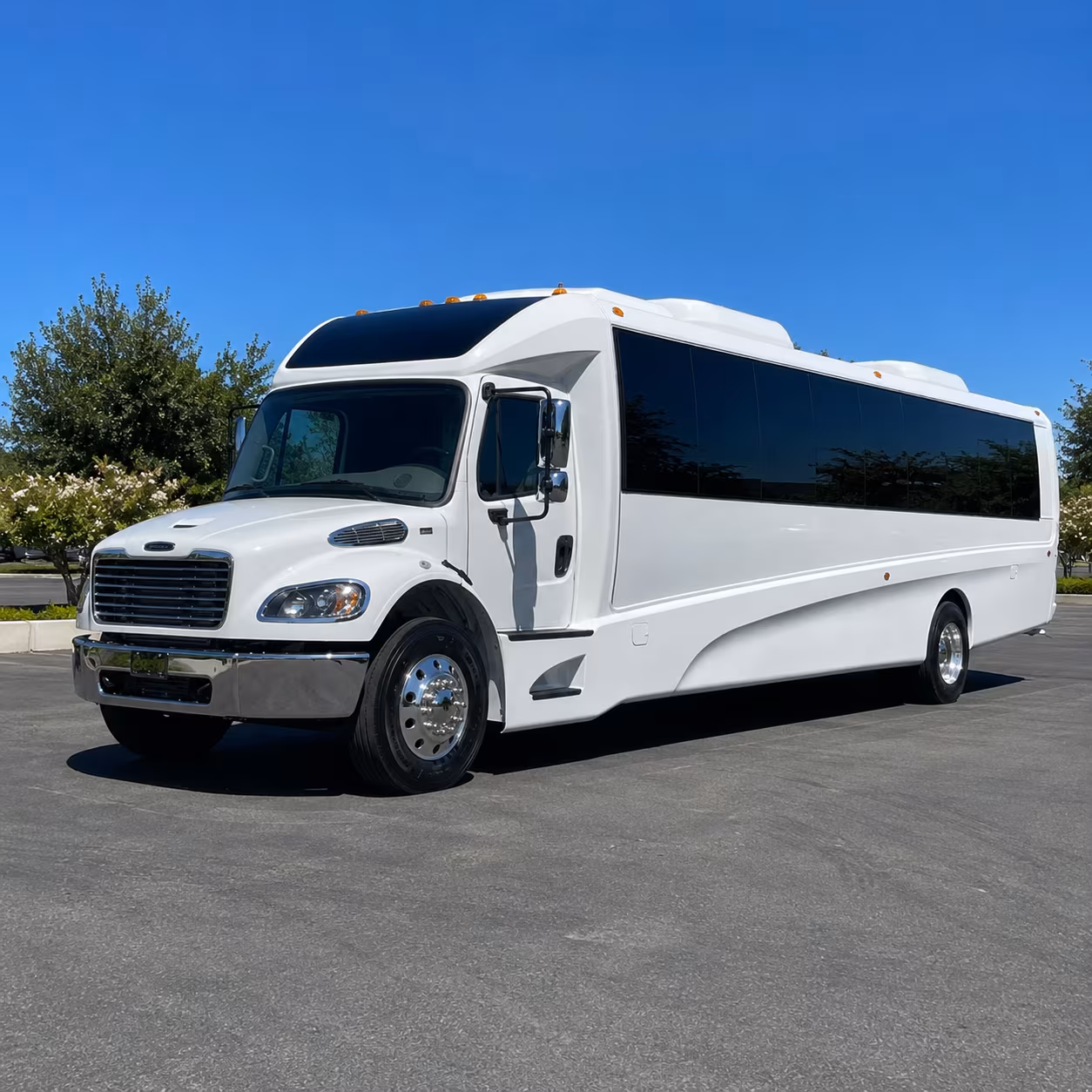 new bedford 35 passenger minibus