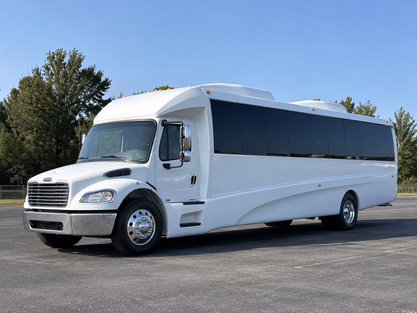 party buses for bachelorette wine tours around new bedford and the south coast